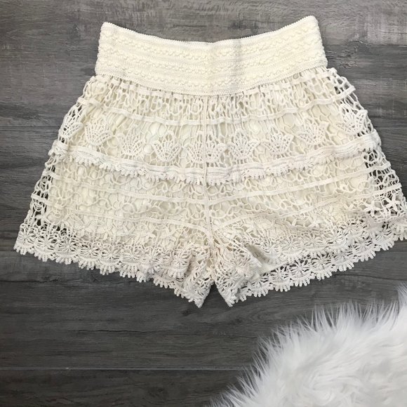blue island Other - Blue Island Beige Crochet Shorts XL